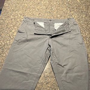 Old Navy 33x32 pants